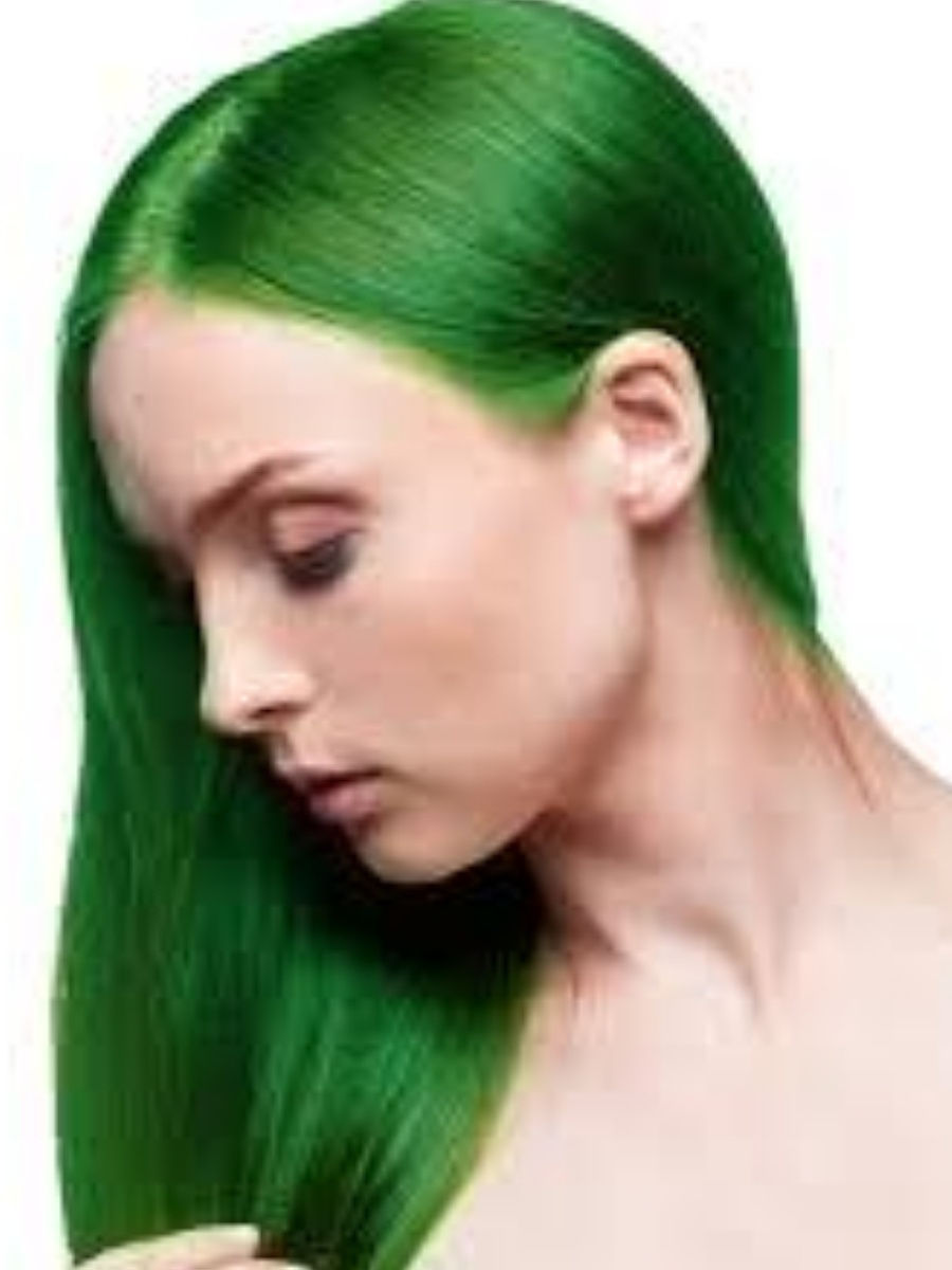 Нужна ли зеленая. Crazy Color краска Emerald Green 53. Зеленые волосы. Салатовые короткие волосы. Зелёные волосы у девушек короткие.