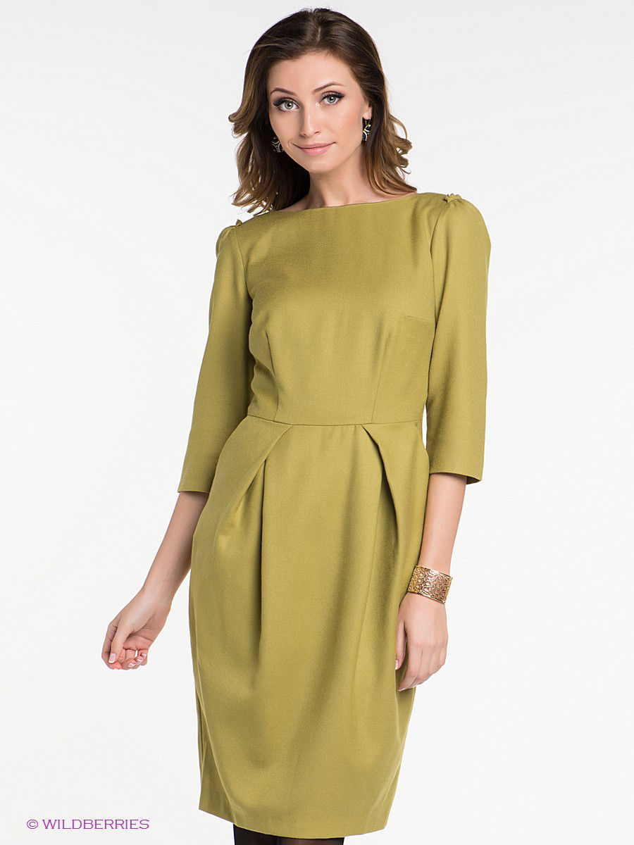 Платье цвета олива