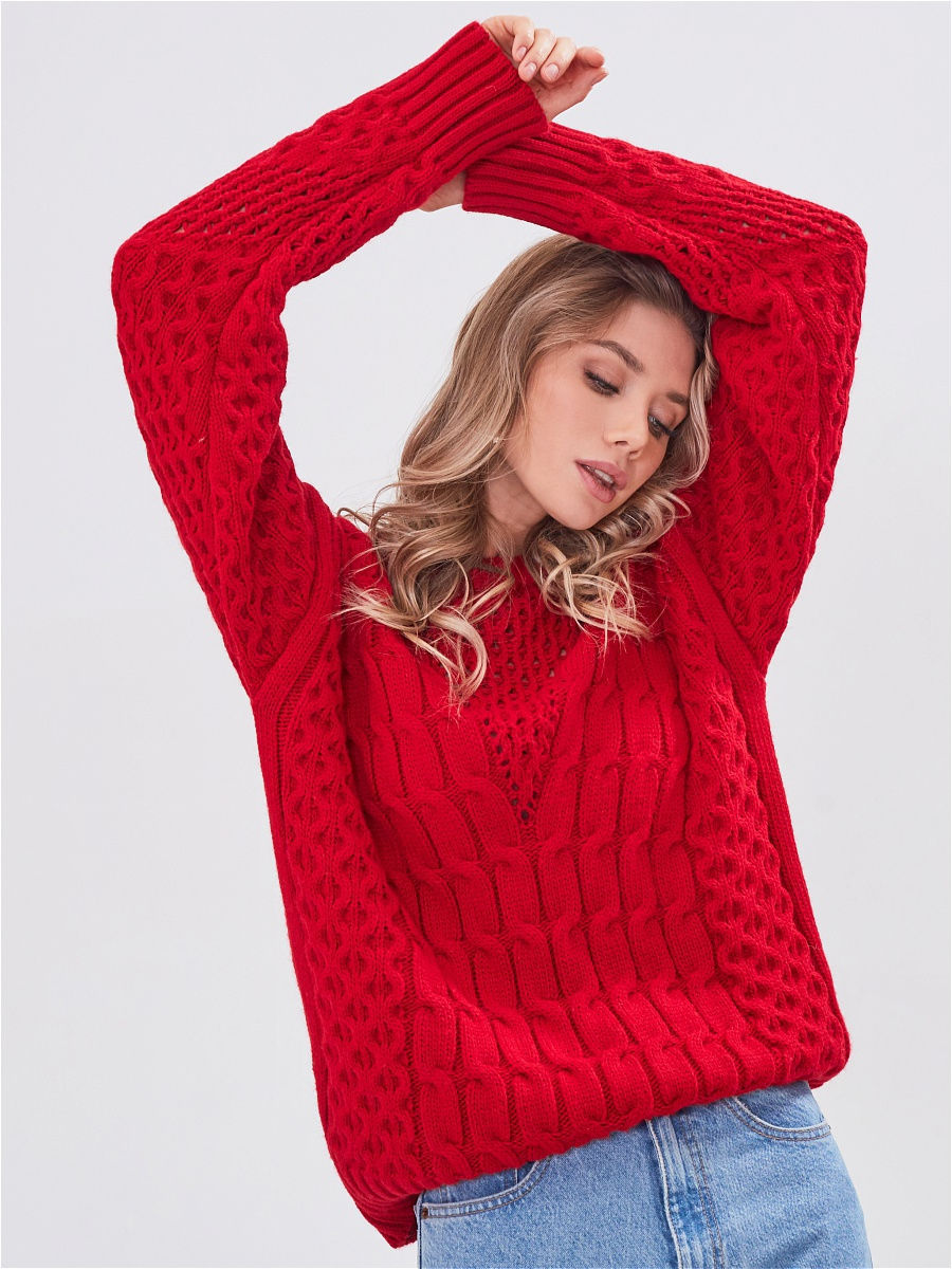 Красный вязаный свитер женский
