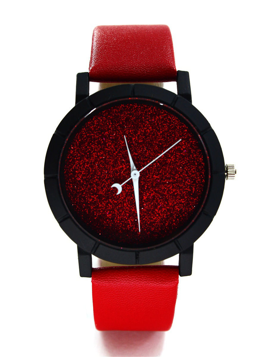 Наручные часы в красной цвете