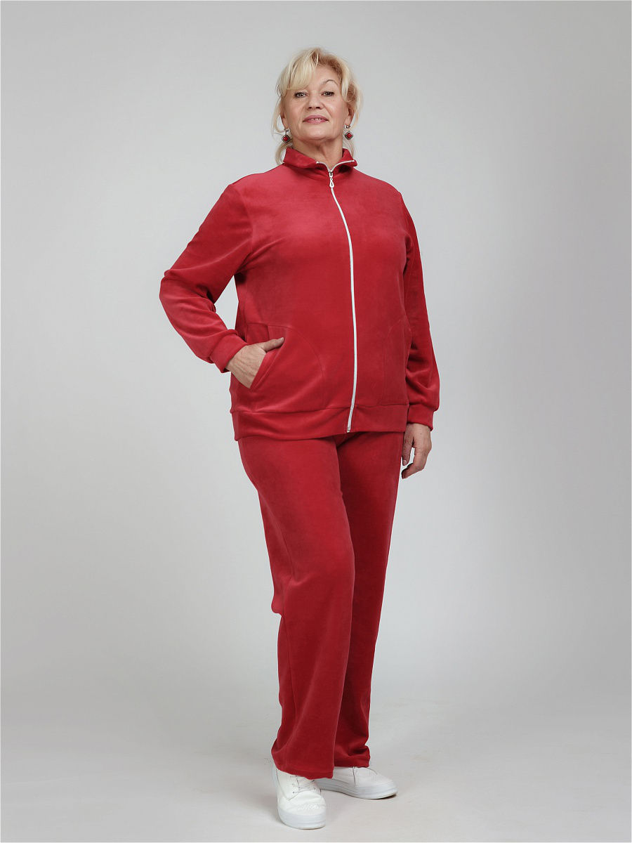 Спортивный костюм для женщин 50 лет
