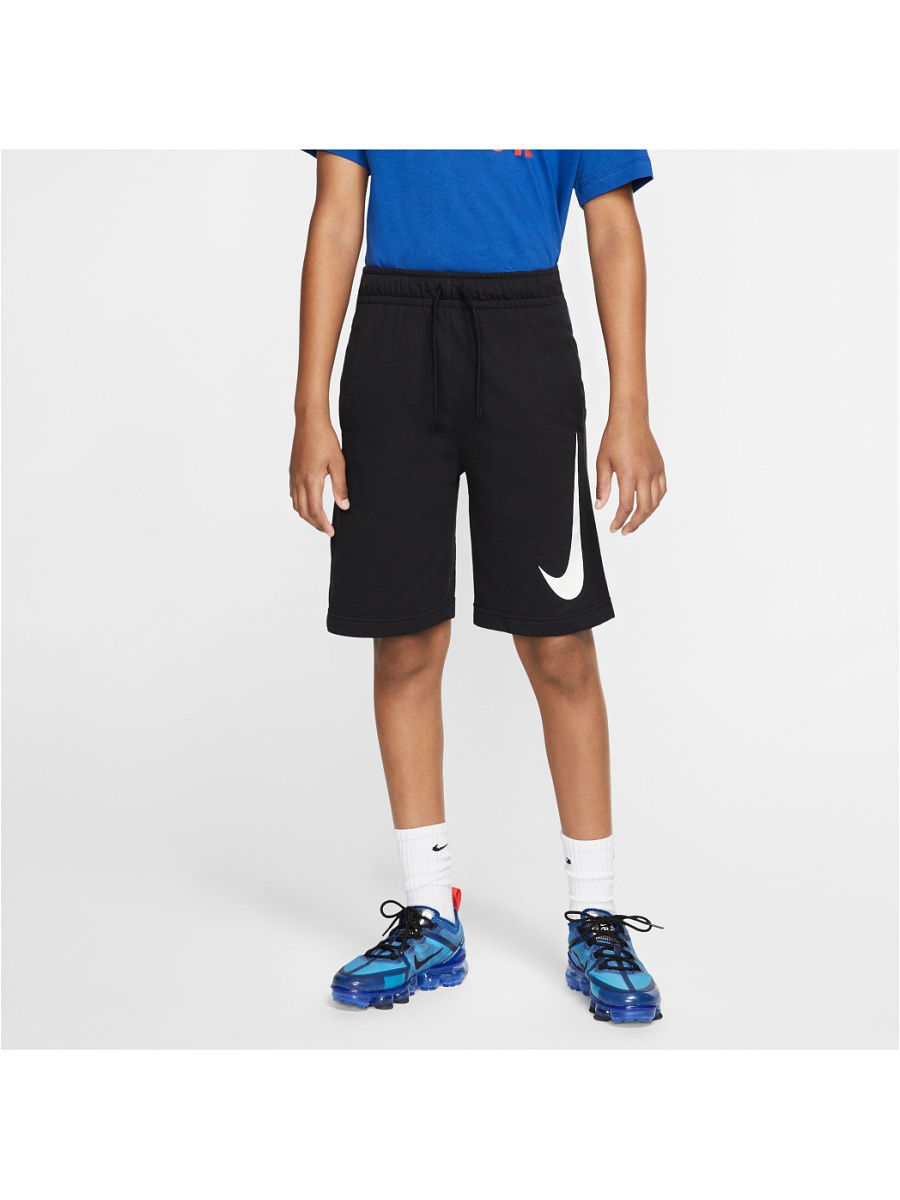 short nike swoosh